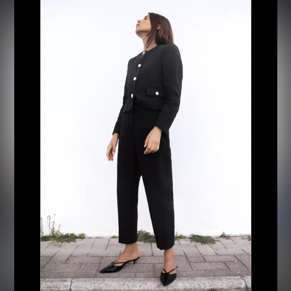 New ZARA Golden Button Black Blazer - Picture 2 of 6
